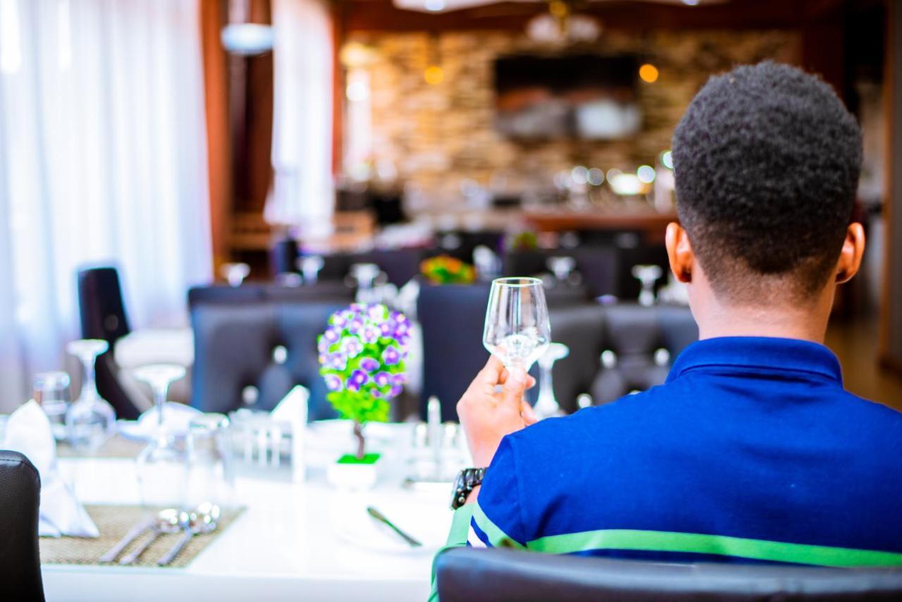Leyshof Hotel Mwanza Ngoại thất bức ảnh