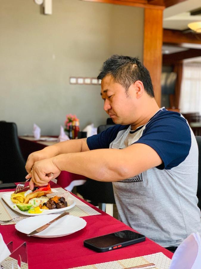 Leyshof Hotel Mwanza Ngoại thất bức ảnh