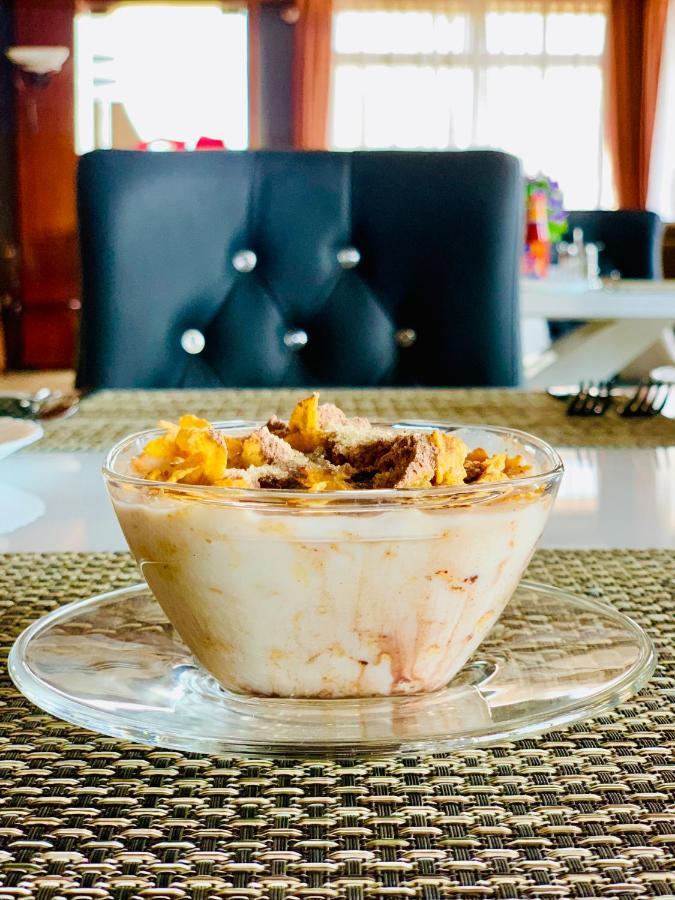 Leyshof Hotel Mwanza Ngoại thất bức ảnh