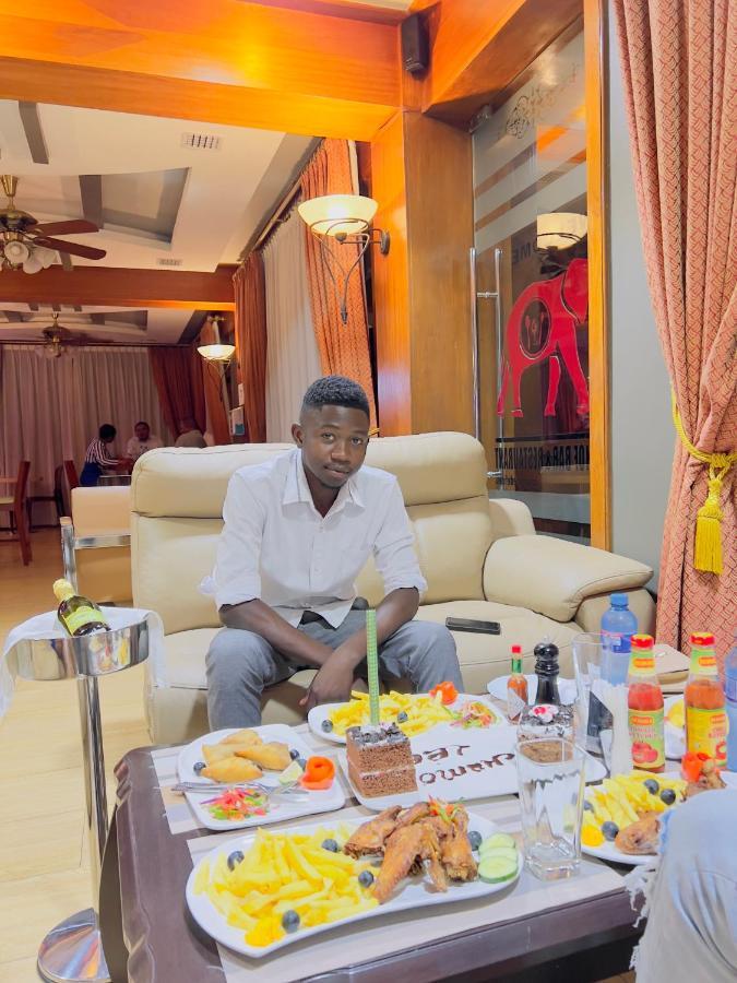 Leyshof Hotel Mwanza Ngoại thất bức ảnh