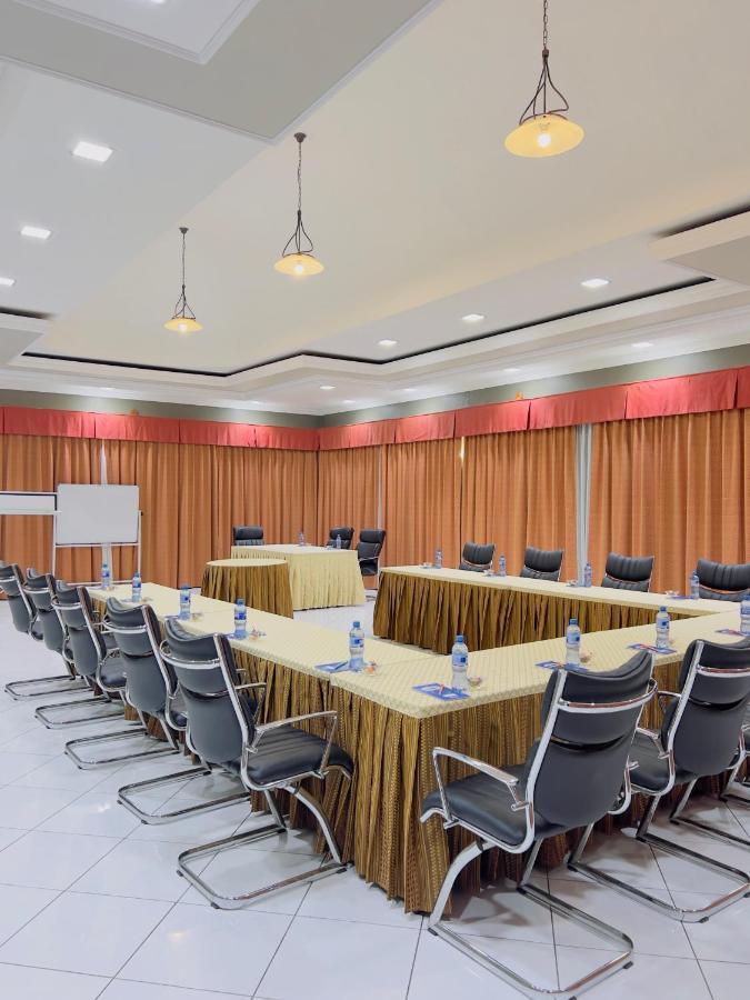 Leyshof Hotel Mwanza Ngoại thất bức ảnh
